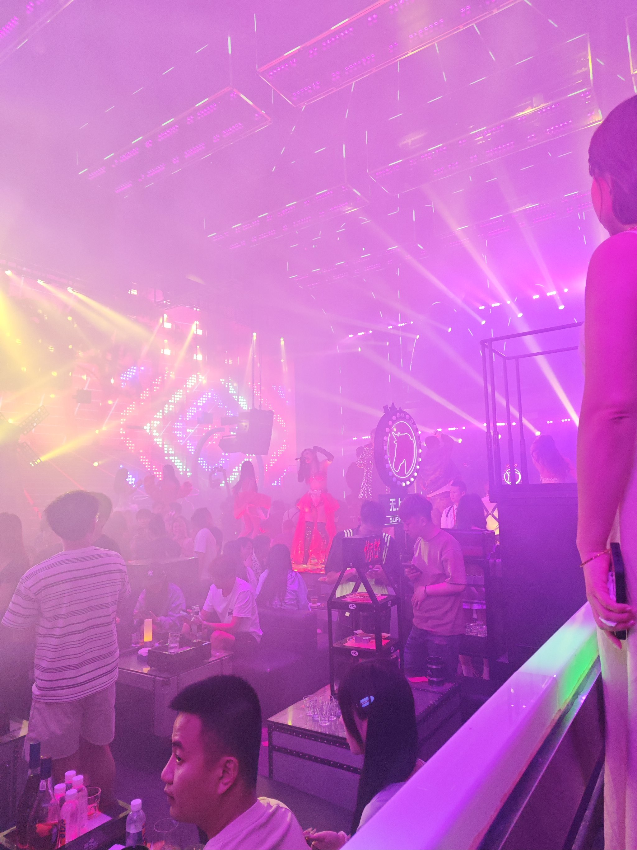 武汉商务KTV盛行-江夏区ktv预定